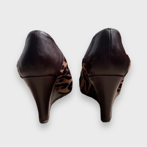 Donald J. Pliner Ponytail Animal Print Pump Size 8 | Brown Leopard Pattern | $30 - Picture 5 of 7